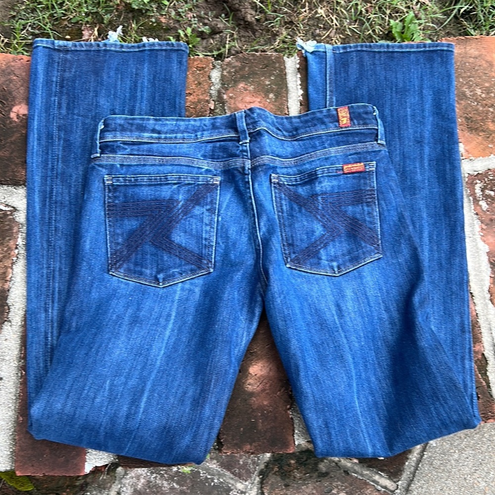 7 For All Mankind Flynt medium wash jeans size 31